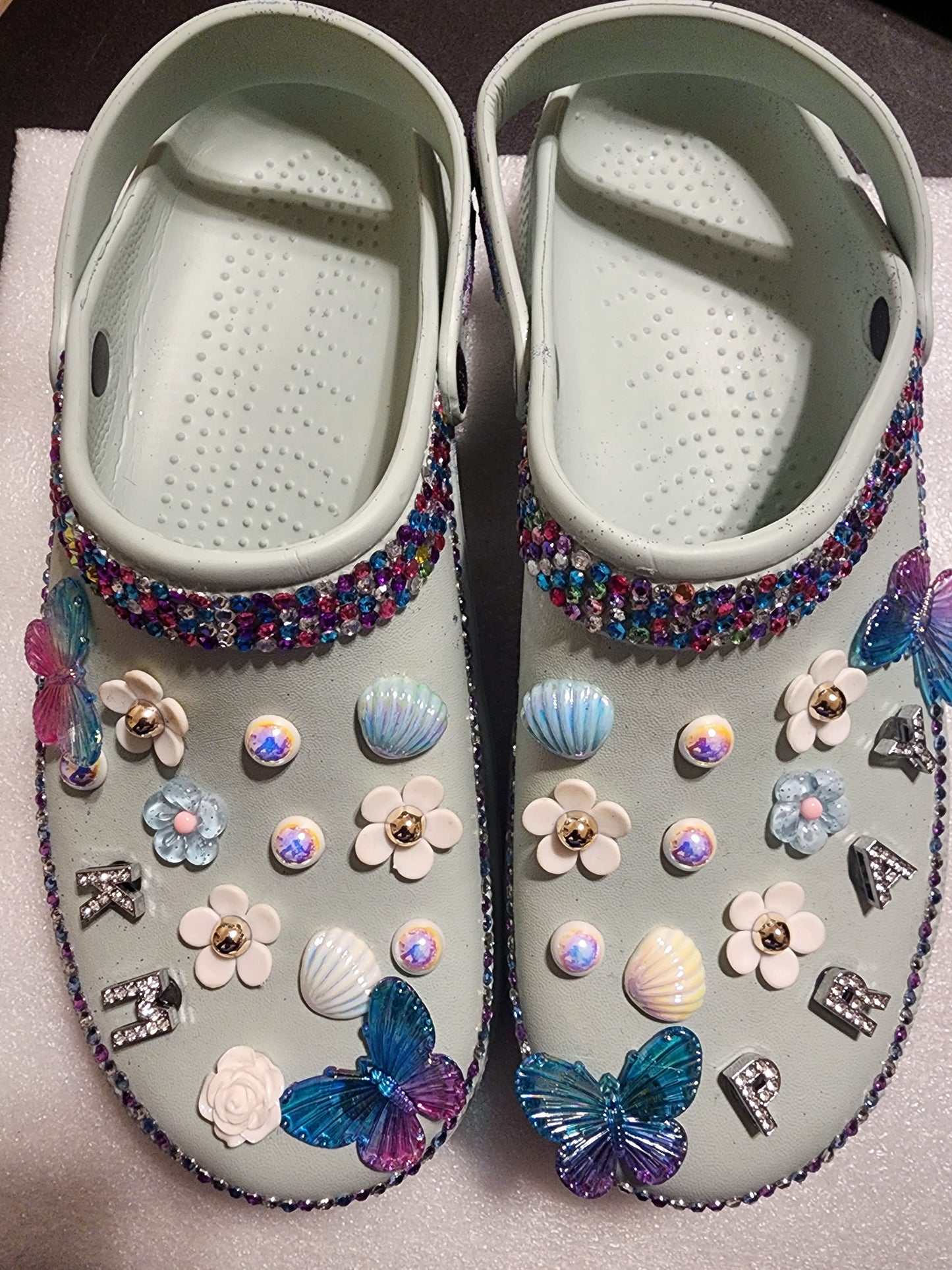 SWAGG CLOGS